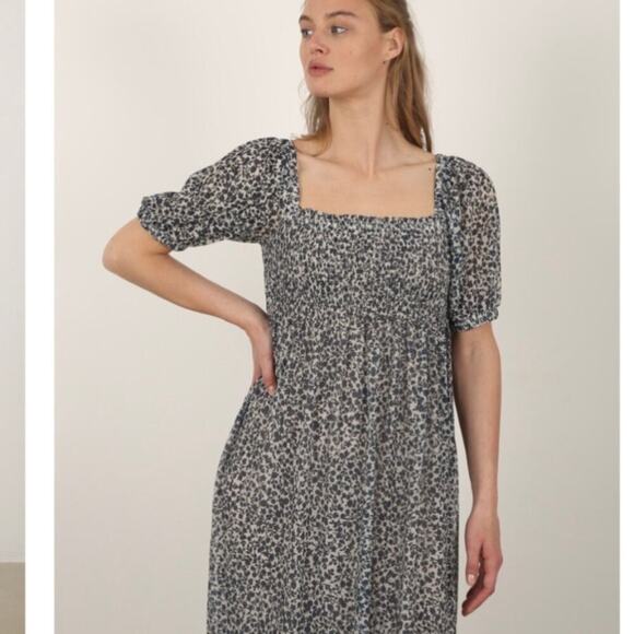 BAUM UND PFERDGARTEN Judith Floral Print Smocked Midi Dress Ink Blue, Medium - Picture 3 of 16